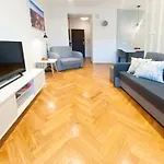Bielanska Apartment
